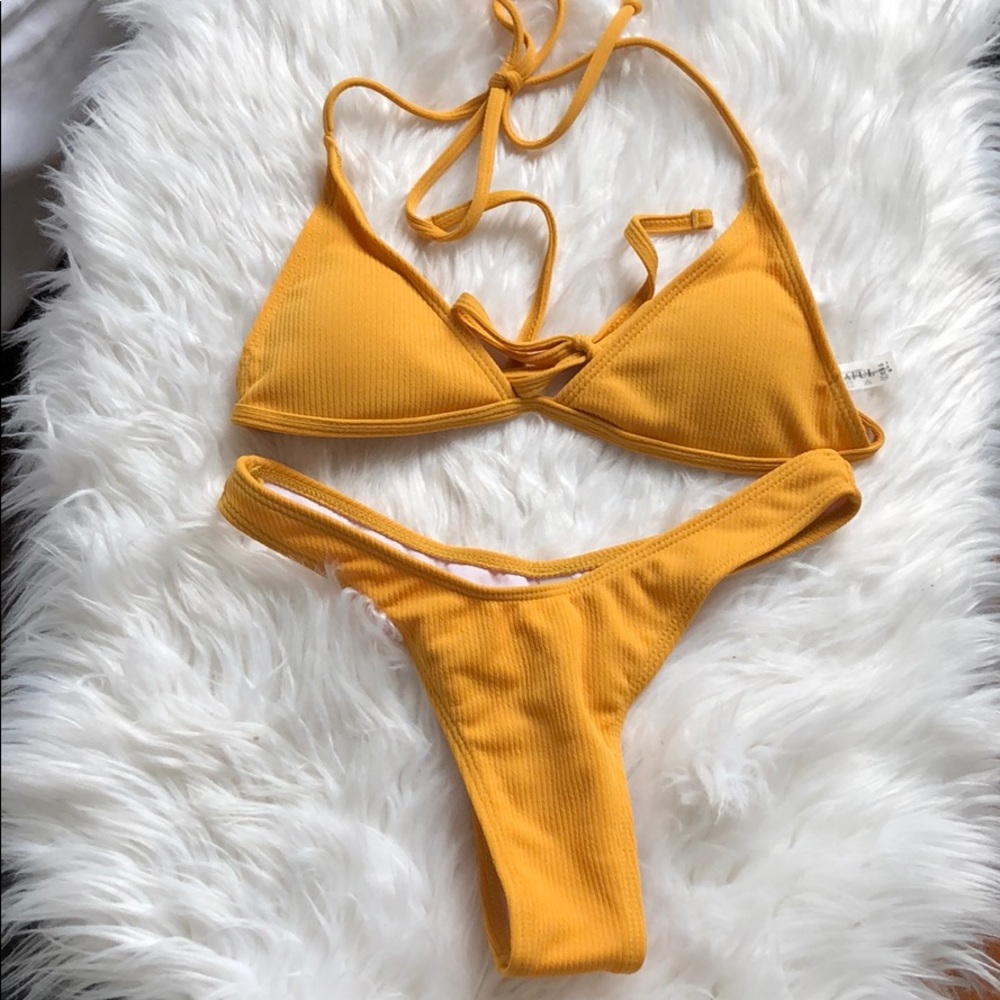 2 piece high leg bikini